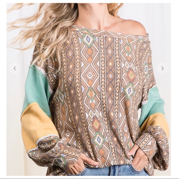 ✨LAST ONE✨Aztec print Fabulous Boxy Top - Picture 4 of 6